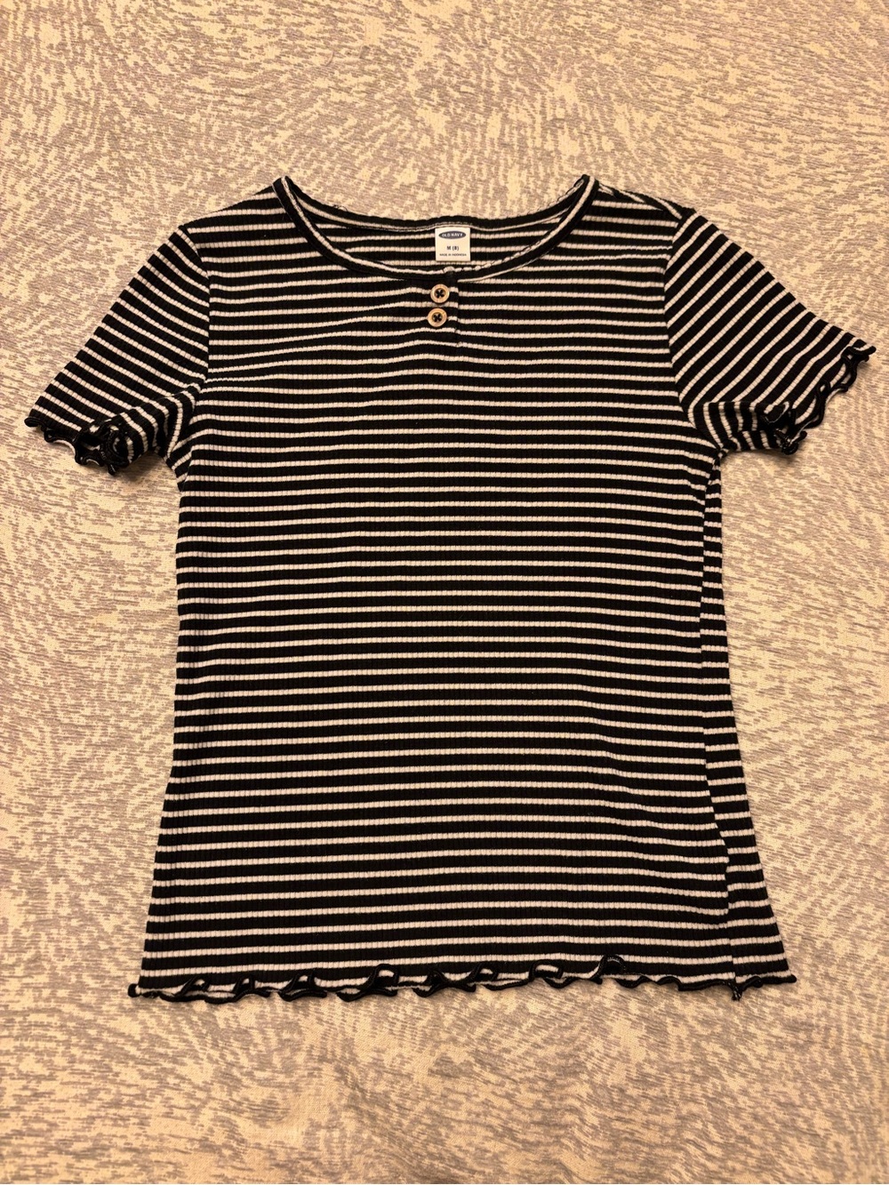Old Navy Black & White Striped Ruffle-Hem Short Sleeve Tee